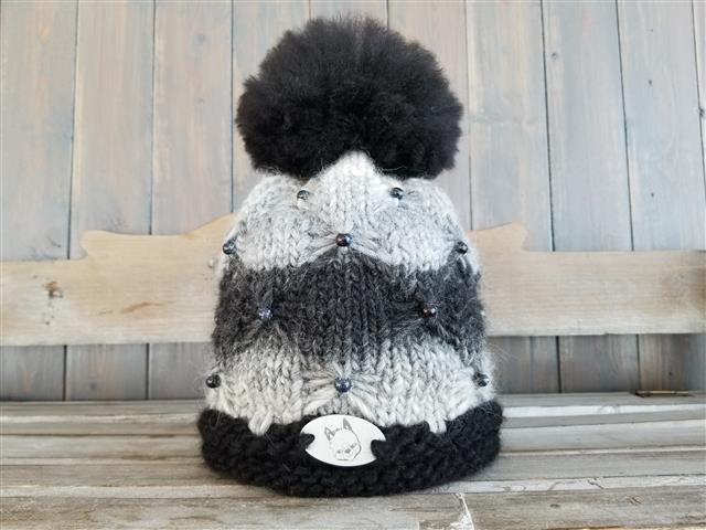 Tuque de la ferme dégradée noire et grise, 80% bébé alpaga, 20% mérino, pompon fourrure alpaga noir